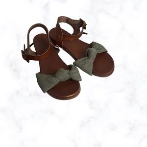 MIA
Addilynn Fabric Knot Sandal Olive Size 7